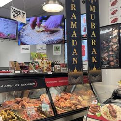 Germantown Halal Meat & Grocery - Market interior