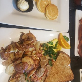 Keke's Breakfast Cafe - Three meat omelet with silver dollar pancakes - Breakfast & Brunch Near Me - Winter Park, Florida Keke's Breakfast Cafe - Three meat omelet with silver dollar pancakes - Breakfast & Brunch Near Me - Winter Park, Florida