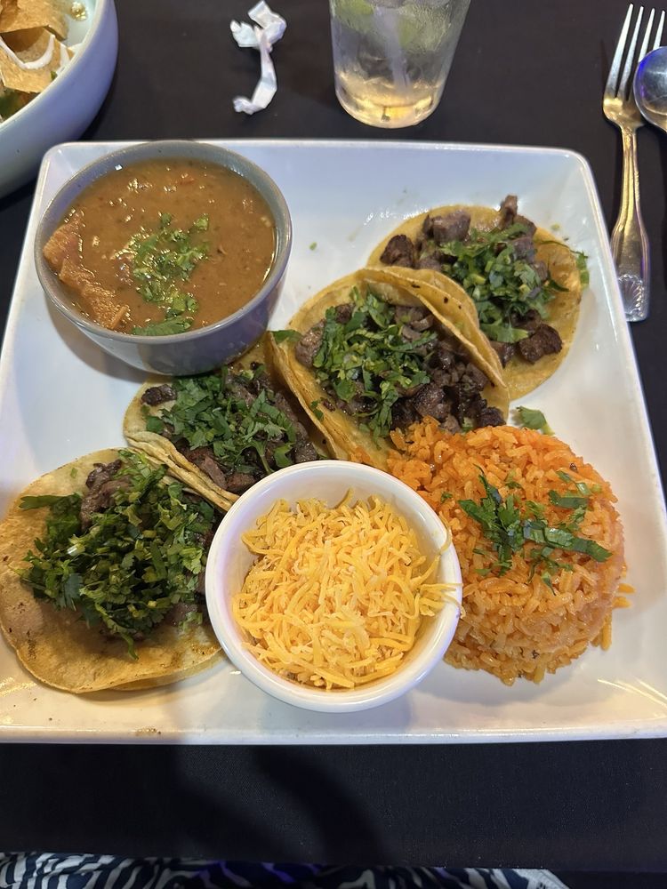Mr Taco Logo