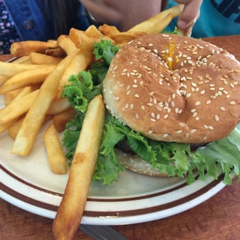 Bob's Coffee Shop - Bacon burger and fries - Coffee & Tea Near Me - Hughson, California