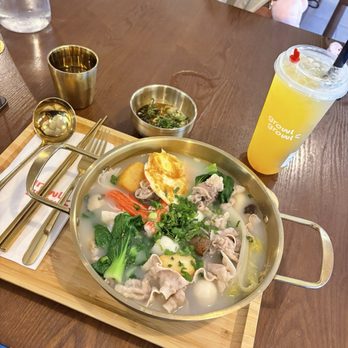 Growl Growl - 7.Spicy Mala Mix 7. - Hot Pot Near Me - New York, New York Growl Growl - 7.Spicy Mala Mix 7. - Hot Pot Near Me - New York, New York
