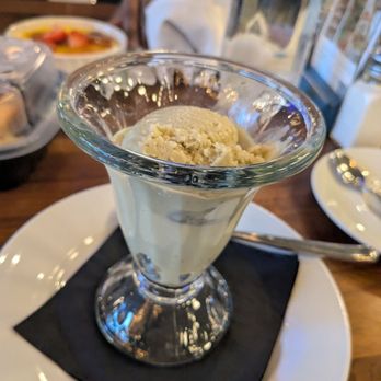 Bandol - Pistachio gelato - French Near Me - Chicago, Illinois Bandol - Pistachio gelato - French Near Me - Chicago, Illinois