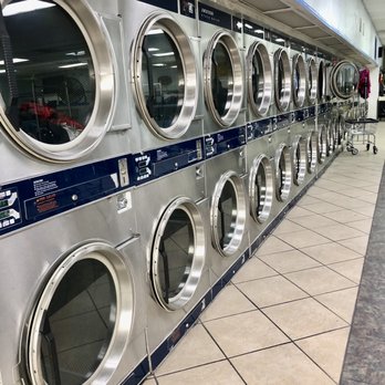 Coin Laundry Lavanderia - Dryers - Laundromat Near Me - Farmers Branch, Texas