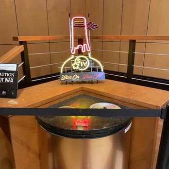 Maker's Mark Distillery - wax dipping! - Tours Near Me - Loretto, Kentucky Maker's Mark Distillery - wax dipping! - Tours Near Me - Loretto, Kentucky