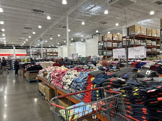 Costco Warehouse