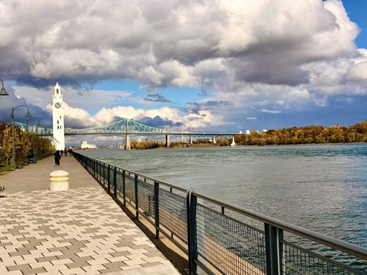 Vieux-Port de Montréal by null