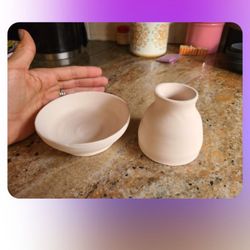 Raoul Kelly Ceramics - Pieces made & bisque fired elsewhere, I had been on a hunt to find someone who could do the second round.