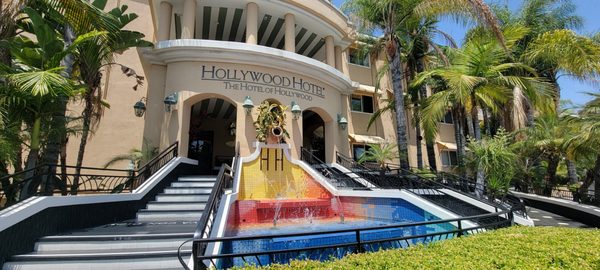 Hollywood Hotel ® by null
