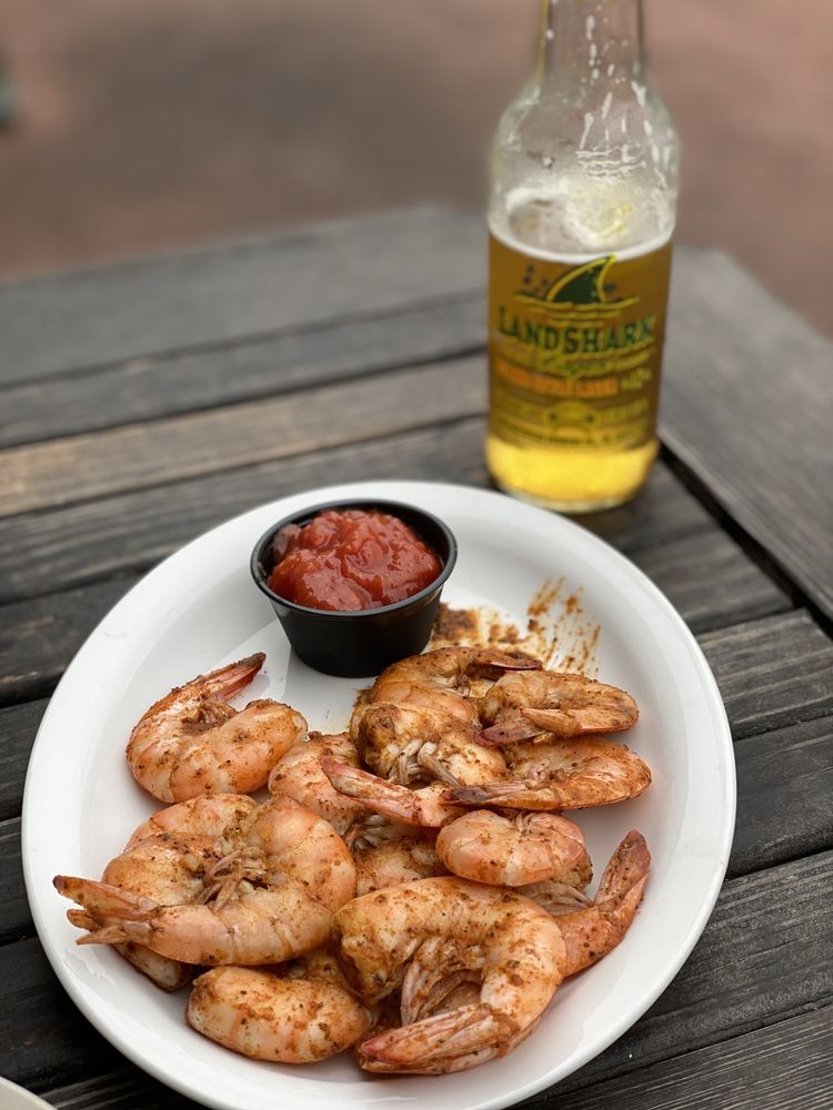 SLICKERS ADIRONDACK TAVERN Updated August 2024 98 Photos & 142