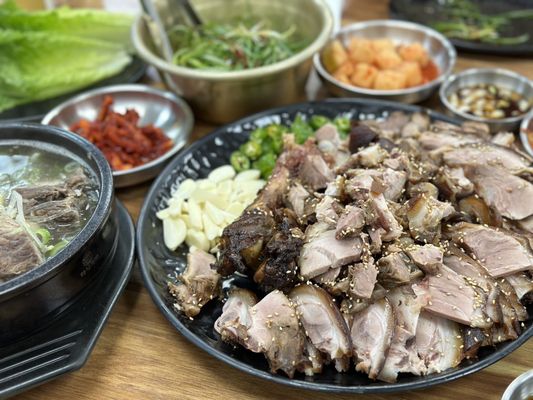 Myung Ga Haejangguk by null