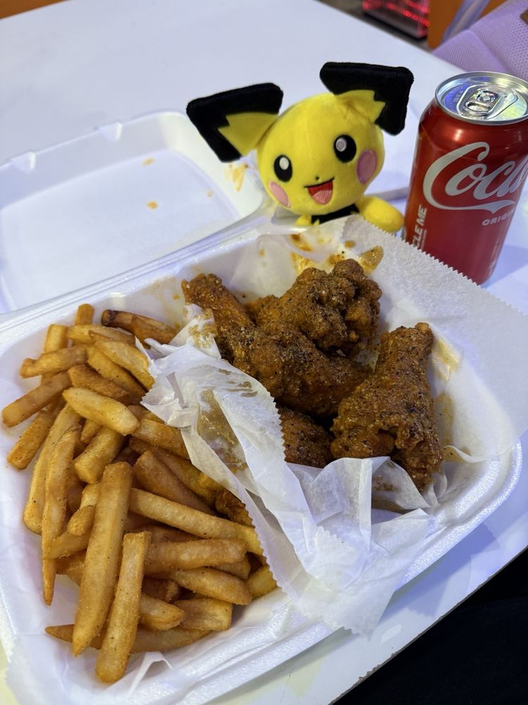 Mr Wings Logo