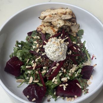 SŌW Plated - Beat salad with chicken - New American Near Me - Upper Arlington, Ohio