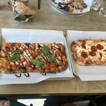 Bristlecone Bar - Flatbreads Margarita & pepperoni, We cud always use more pepps but otherwise good - Beer Bar Near Me - Las Vegas, Nevada Bristlecone Bar - Flatbreads Margarita & pepperoni, We cud always use more pepps but otherwise good - Beer Bar Near Me - Las Vegas, Nevada