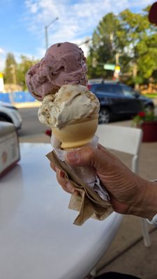 Bonnie Brae Ice Cream by null