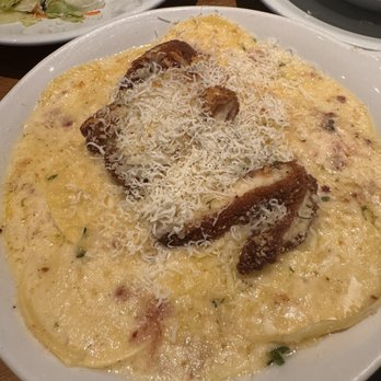 Olive Garden Italian Restaurant - Ravioli Carbonara with crispy chicken - Italian Near Me - Menifee, California