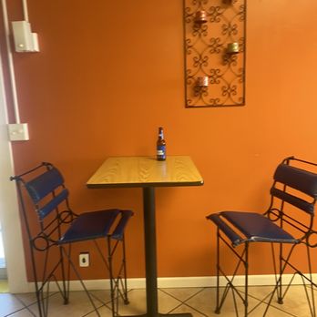Arno Pizza - two chairs and a table - Italian Near Me - Louisville, Kentucky Arno Pizza - two chairs and a table - Italian Near Me - Louisville, Kentucky
