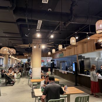 Midtown Eats - Inside - Food Court Near Me - Honolulu, Hawaii Midtown Eats - Inside - Food Court Near Me - Honolulu, Hawaii