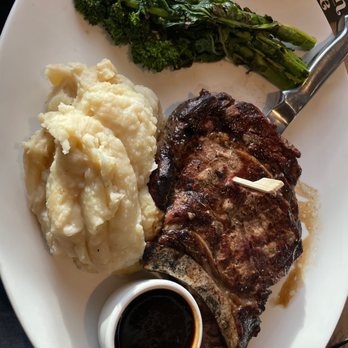 Yard House - 20 20oz Bone-in Ribeye - Bars Near Me - Norwalk, Connecticut Yard House - 20 20oz Bone-in Ribeye - Bars Near Me - Norwalk, Connecticut