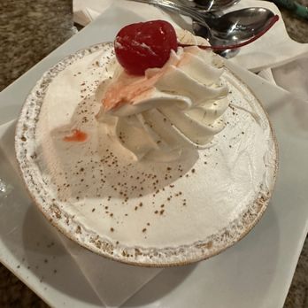 Hemingway's Tavern - Tres leche - New American Near Me - Melbourne, Florida