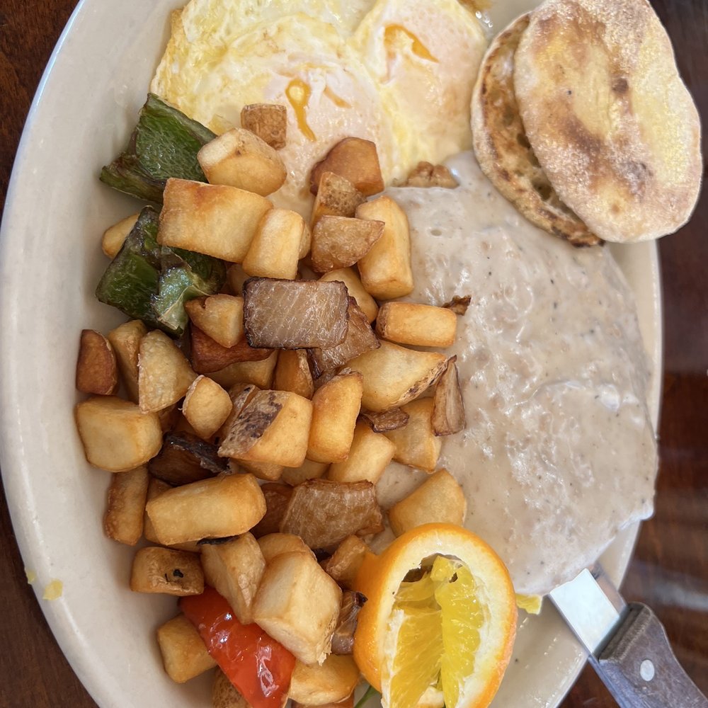 Vista Village Pub - Chicken fried steak with home fries - Irish Pub Near Me - Vista, California Vista Village Pub - Chicken fried steak with home fries - Irish Pub Near Me - Vista, California