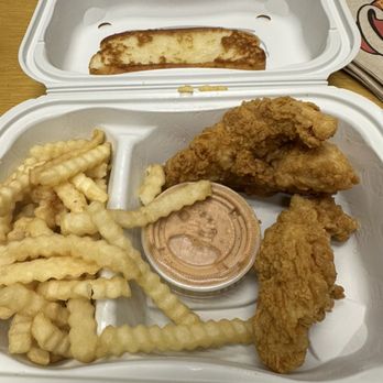 Raising Cane's Chicken Fingers - Fast Food Near Me - Oakland, California Raising Cane's Chicken Fingers - Fast Food Near Me - Oakland, California