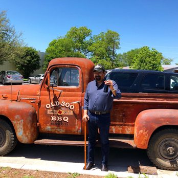 Old 300 BBQ - Old 300's charming International L-120 pickup - Barbeque Near Me - Blanco, Texas Old 300 BBQ - Old 300's charming International L-120 pickup - Barbeque Near Me - Blanco, Texas