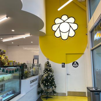 Sunright Tea Studio - Eastvale - Bubble Tea Near Me - Eastvale, California