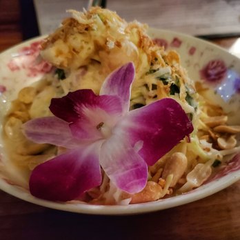 Lom Wong - YAM MAMUANG BORAN: green mango salad - Thai Near Me - Phoenix, Arizona Lom Wong - YAM MAMUANG BORAN: green mango salad - Thai Near Me - Phoenix, Arizona