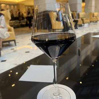 Fairmont - Bordeaux blend at the lobby bar - Hotels Near Me - Washington, DC, District of Columbia