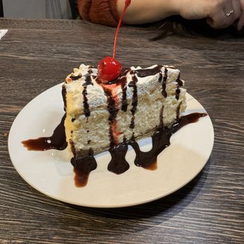 Gou Restaurant - Cheesecake - Haitian Near Me - Philadelphia, Pennsylvania