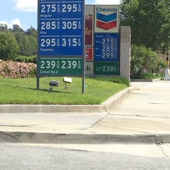 W Temple Ave Extra Mile - If you exit the 57 fwy you may not see this sign and mistake the main sign for the standard rate. - Gas Stations Near Me - Pomona, California W Temple Ave Extra Mile - If you exit the 57 fwy you may not see this sign and mistake the main sign for the standard rate. - Gas Stations Near Me - Pomona, California