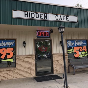 Hidden Cafe - the entrance to the restaurant - Diners Near Me - Longmont, Colorado