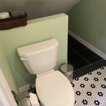 Judson Heath Colonial Inn - Bed & Breakfast Near Me - Saugatuck, Michigan