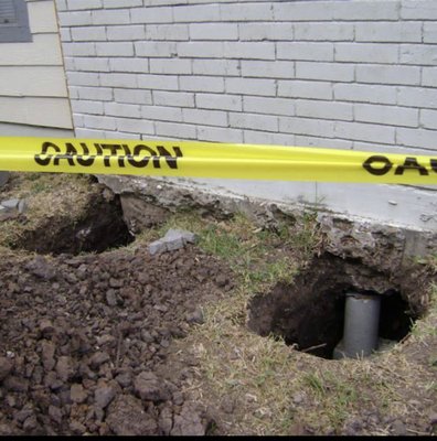 Foundation Repair - Basement Waterproofing and Foundation Repair Company Houston Texas
Call LevelPro Foundation for the most reliable service and quickest response in the industry. When it comes to foundation repair, the most widely used technique is concrete pressed pilings. This installation technique was designed for using in clay soil, which is common in a number of different regions of the country. The majority of foundation repair jobs are able to be completed in a single day. This type of quick installation gives the plants that are removed for installation of the piers a much better chance of surviving.