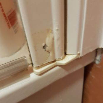 The Address Connolly - Poor plastering - Hotels Near Me - Dublin, D