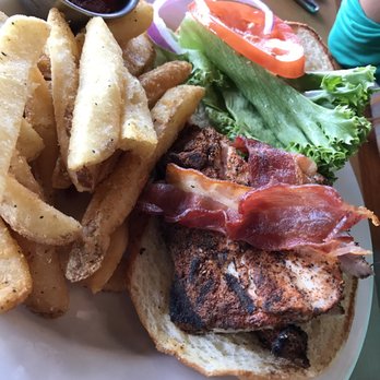 Restaurant 604 - Ahi - Breakfast & Brunch Near Me - Honolulu, Hawaii Restaurant 604 - Ahi - Breakfast & Brunch Near Me - Honolulu, Hawaii