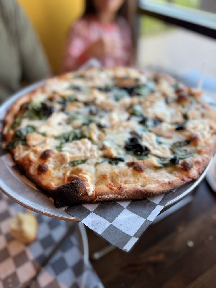 Yonx Pizza Bar
