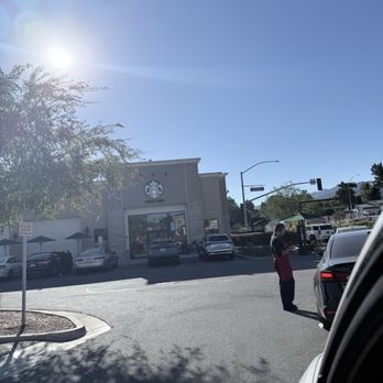 Starbucks - Long line - Coffee & Tea Near Me - Corona, California