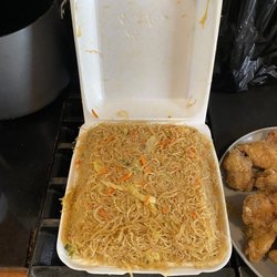 Lumpia House - Large pancit