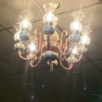 Green Onion - The outdated decor - Desserts Near Me - Moreno Valley, California Green Onion - The outdated decor - Desserts Near Me - Moreno Valley, California
