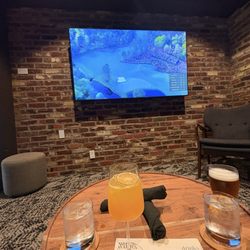 Sweet Waters on the River - No name cocktail and draft RPM