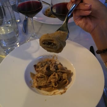 cacio e pepe - Tonarelli carbonara with truffle - Wine Bars Near Me - Zürich, ZH