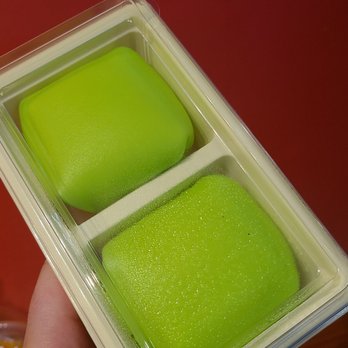 Hui Lau Shan - C5. Durian Pancake - Desserts Near Me - Berkeley, California Hui Lau Shan - C5. Durian Pancake - Desserts Near Me - Berkeley, California