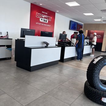 Discount Tire - Customer service counter. - Tires Near Me - San Antonio, Texas Discount Tire - Customer service counter. - Tires Near Me - San Antonio, Texas