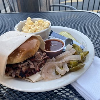 Seaside Brewing Company - Smoked Brisket Sandwich w/ pork belly Mac - Breweries Near Me - Seaside, Oregon Seaside Brewing Company - Smoked Brisket Sandwich w/ pork belly Mac - Breweries Near Me - Seaside, Oregon