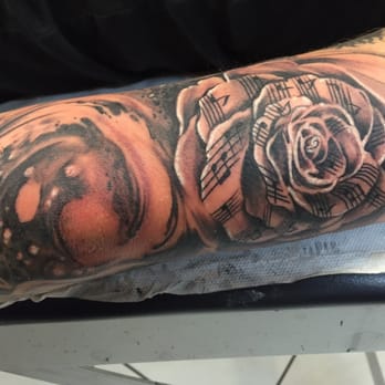 Tattoo & Piercing World - Tattoo Near Me - Mainz, RP