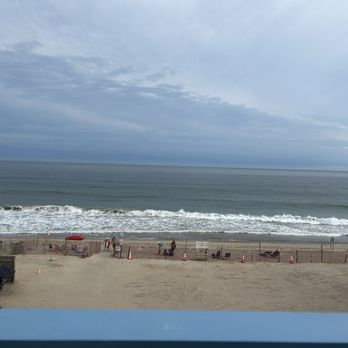 Misquamicut Beach Front Inn - Private hotel beach and parking - Hotels Near Me - Westerly, Rhode Island Misquamicut Beach Front Inn - Private hotel beach and parking - Hotels Near Me - Westerly, Rhode Island