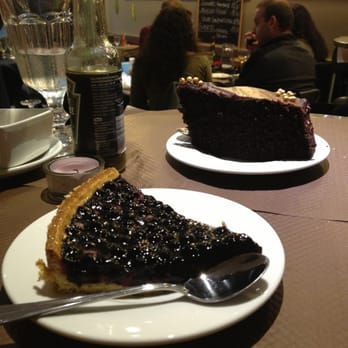 Londonewyork - blueberry pie and chocolate cake! vegan gluten free - Vegan Near Me - Marseille, 13 Londonewyork - blueberry pie and chocolate cake! vegan gluten free - Vegan Near Me - Marseille, 13