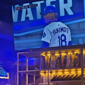 Fiery Crab Seafood Restaurant and Bar - Bar with Dodger wild card playoff game. - Seafood Near Me - Brea, California Fiery Crab Seafood Restaurant and Bar - Bar with Dodger wild card playoff game. - Seafood Near Me - Brea, California