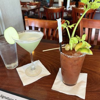 Michelangelo Ristorante - Apple Martini (Left), Bloody Mary (Right) - Italian Near Me - Los Angeles, California
